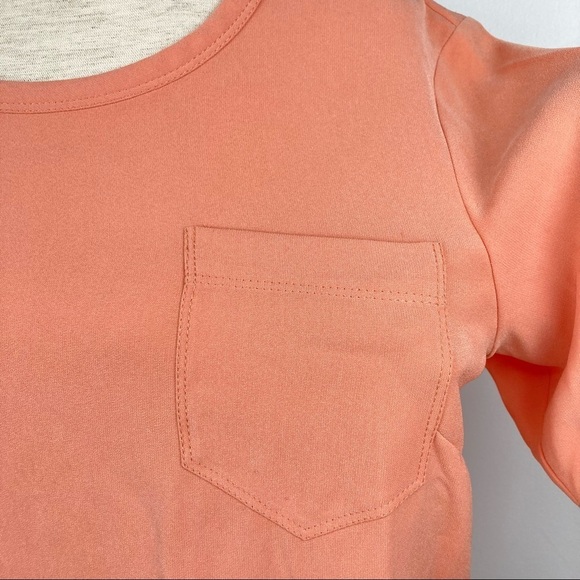 ST. JOHN Lightweight Triacetate Blend Scoop Neck Basic Pocket Tee Shirt - Picture 3 of 10